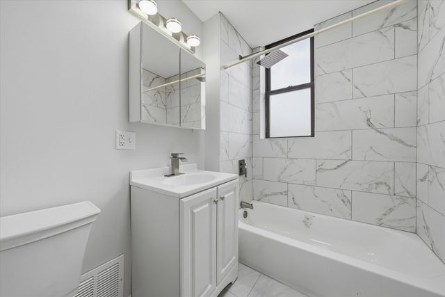 2701 S Saint Louis Avenue, Chicago, IL 60623
