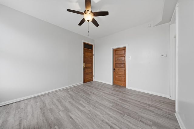 2701 S Saint Louis Avenue, Chicago, IL 60623