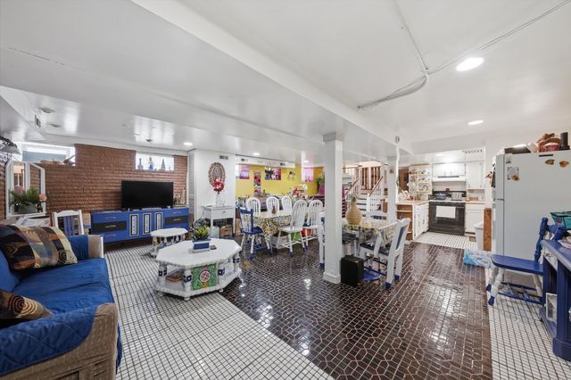 2701 S Saint Louis Avenue, Chicago, IL 60623