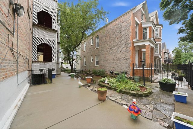 2701 S Saint Louis Avenue, Chicago, IL 60623