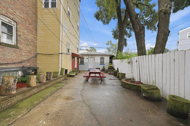 2701 S Saint Louis Avenue, Chicago, IL 60623