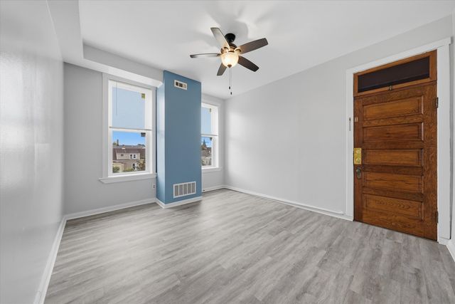 2701 S Saint Louis Avenue, Chicago, IL 60623