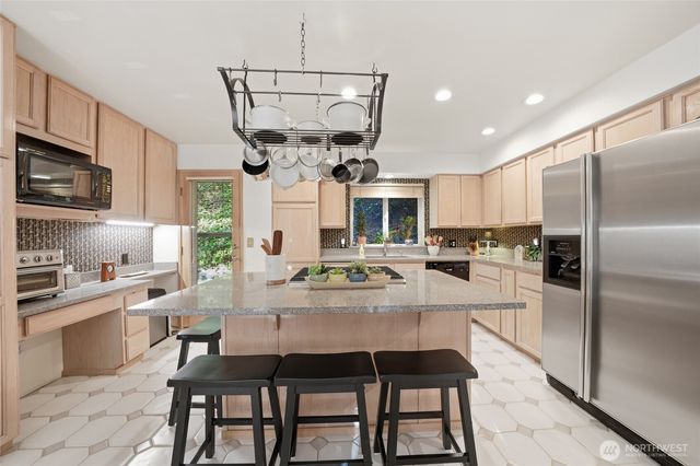 4525 47th Avenue S, Seattle, WA 98118