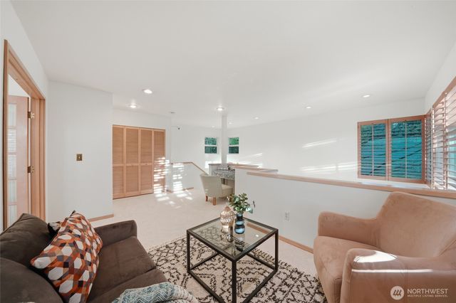 4525 47th Avenue S, Seattle, WA 98118