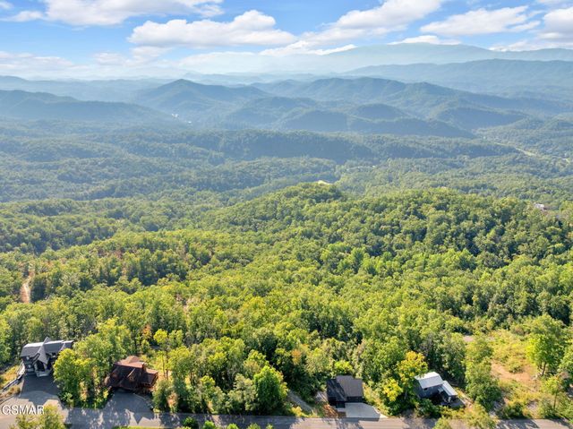 1 Shell Mountain Road, Sevierville, TN 37876