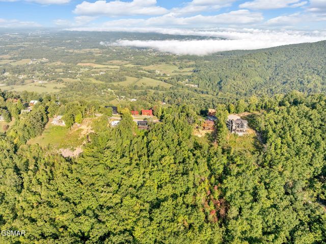 1 Shell Mountain Road, Sevierville, TN 37876