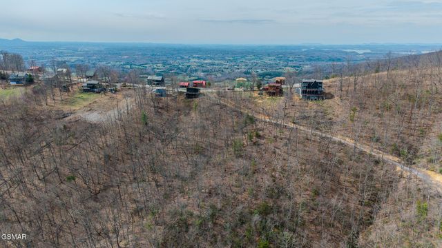 1 Shell Mountain Road, Sevierville, TN 37876