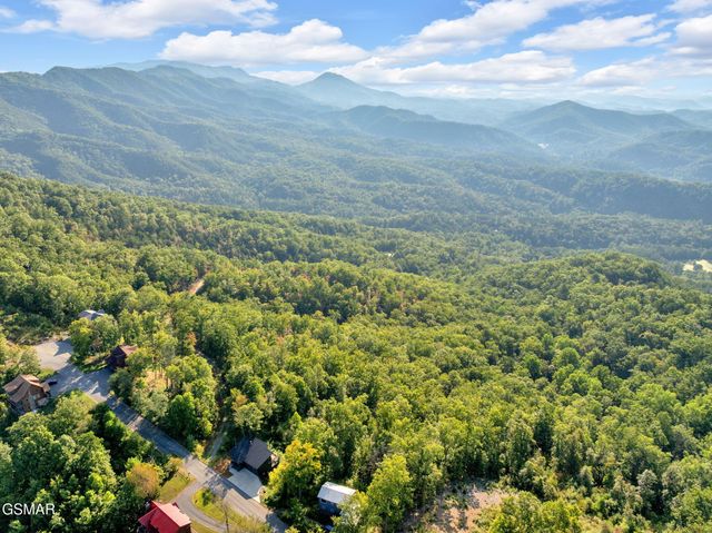 1 Shell Mountain Road, Sevierville, TN 37876