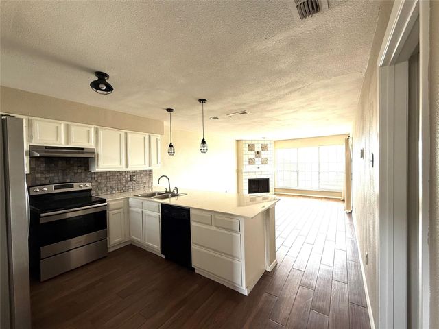 151 Henry M Chandler Drive, Rockwall, TX 75032