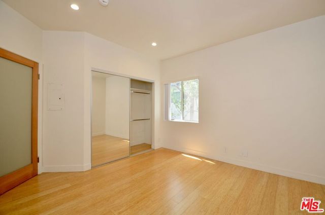 7917 Selma Avenue 327, Los Angeles, CA 90046