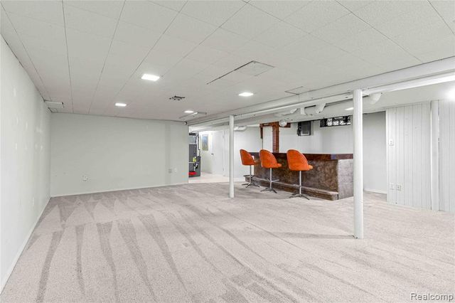 27704 Maplewood Street, Garden City, MI 48135