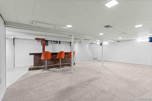 27704 Maplewood Street, Garden City, MI 48135