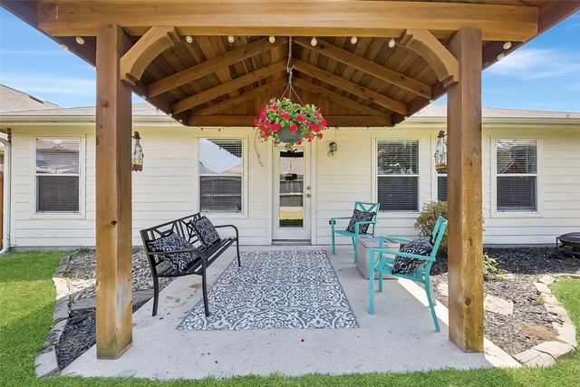 821 Austin Lane, Lavon, TX 75166