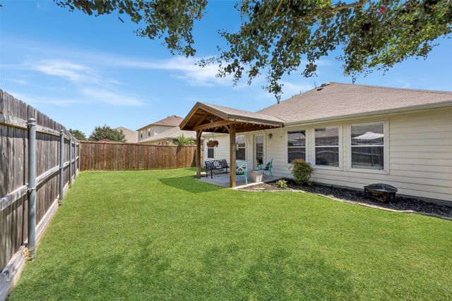 821 Austin Lane, Lavon, TX 75166