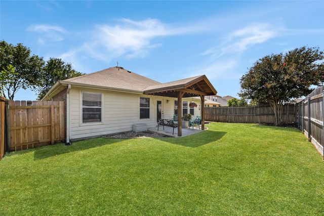821 Austin Lane, Lavon, TX 75166