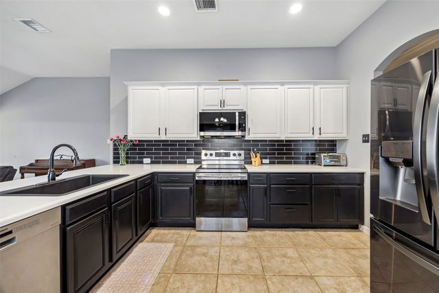 821 Austin Lane, Lavon, TX 75166
