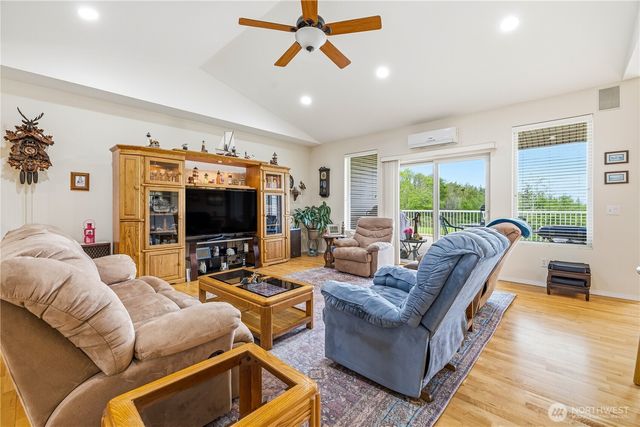 2700 Brown Road, Ferndale, WA 98248