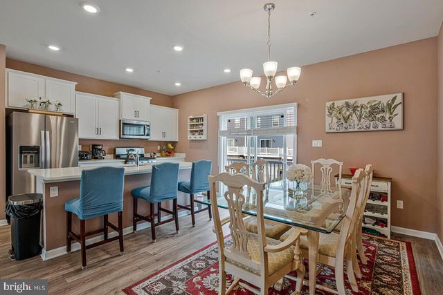 9608 FAGAN DR, Bowie, MD 20721