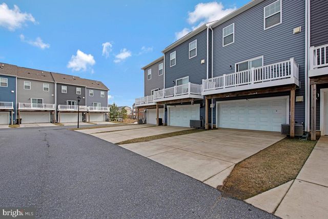 9608 FAGAN DR, Bowie, MD 20721