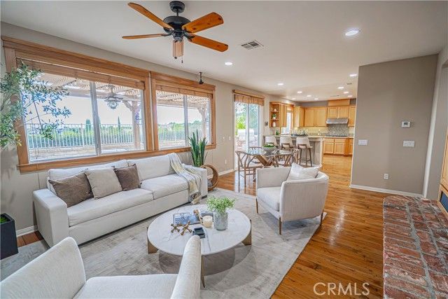 28419 Hidden Hills Drive, Saugus (santa Clarita), CA 91390