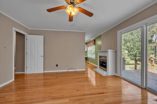 126 Robin Hood Rd, Dickson, TN 37055