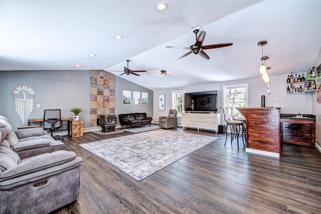 12 Shelly Drive, Pelham, NH 03076