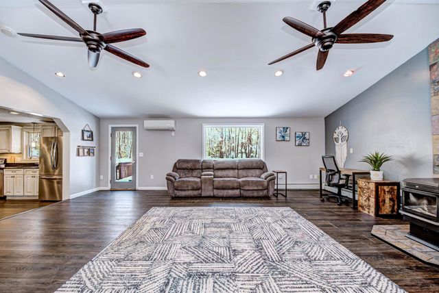 12 Shelly Drive, Pelham, NH 03076