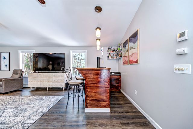 12 Shelly Drive, Pelham, NH 03076