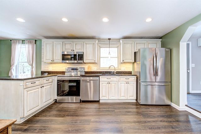 12 Shelly Drive, Pelham, NH 03076