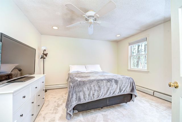 12 Shelly Drive, Pelham, NH 03076