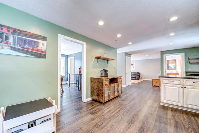 12 Shelly Drive, Pelham, NH 03076