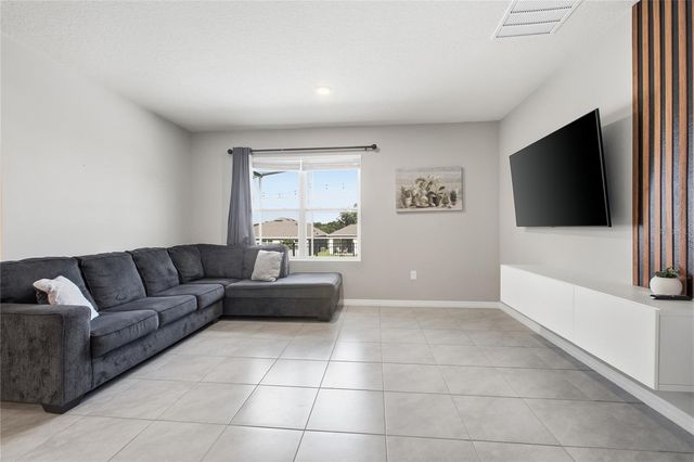 489 LADY GRACE PLACE, Deland, FL 32724