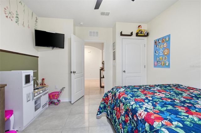 489 LADY GRACE PLACE, Deland, FL 32724