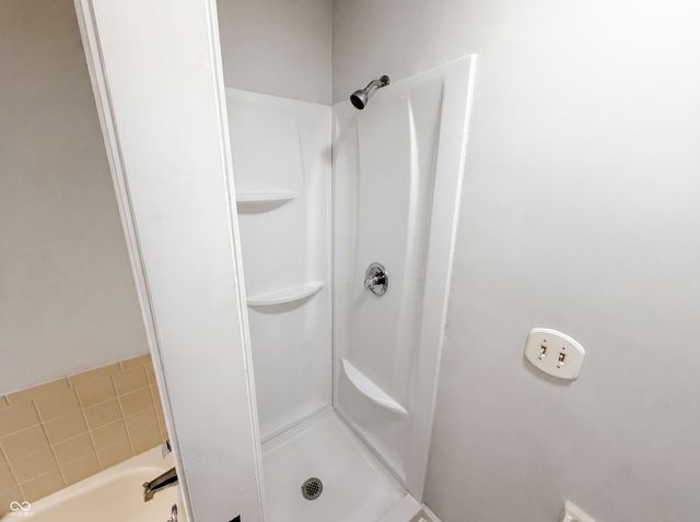 9463 Maple Way, Indianapolis, IN 46268
