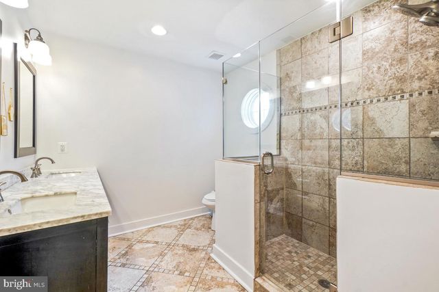 6425 4TH AVE, Takoma Park, MD 20912
