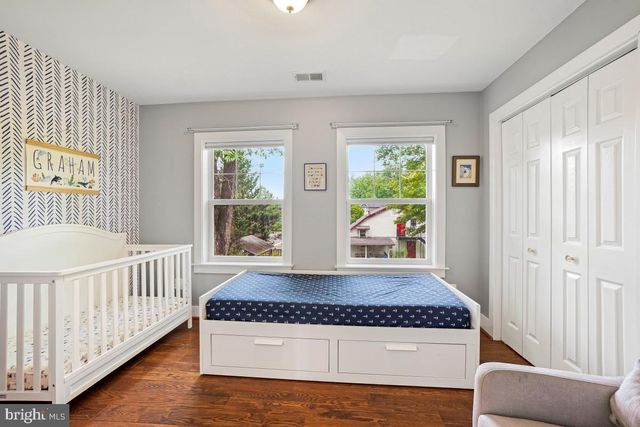 6425 4TH AVE, Takoma Park, MD 20912
