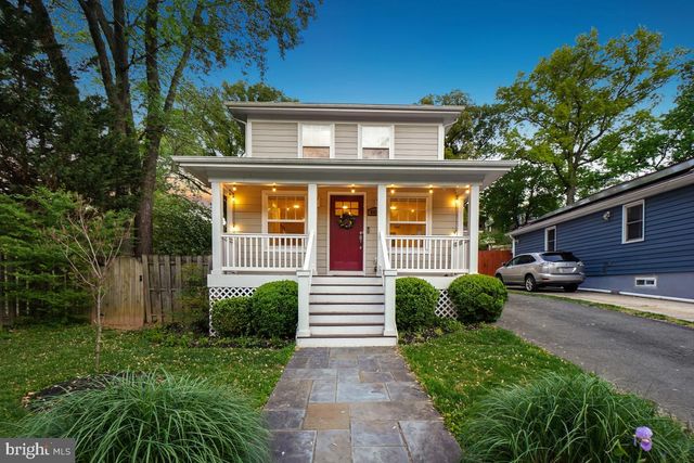 6425 4TH AVE, Takoma Park, MD 20912