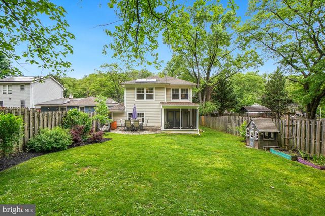 6425 4TH AVE, Takoma Park, MD 20912