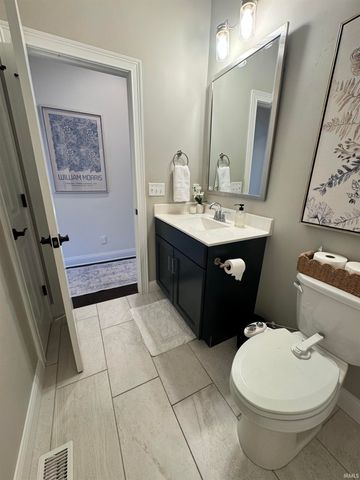 4244 Meadowbrook Lane, Newburgh, IN 47630