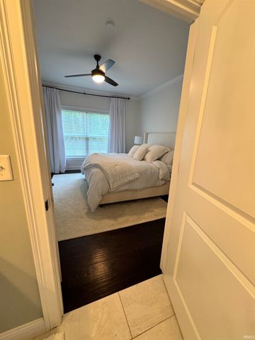 4244 Meadowbrook Lane, Newburgh, IN 47630