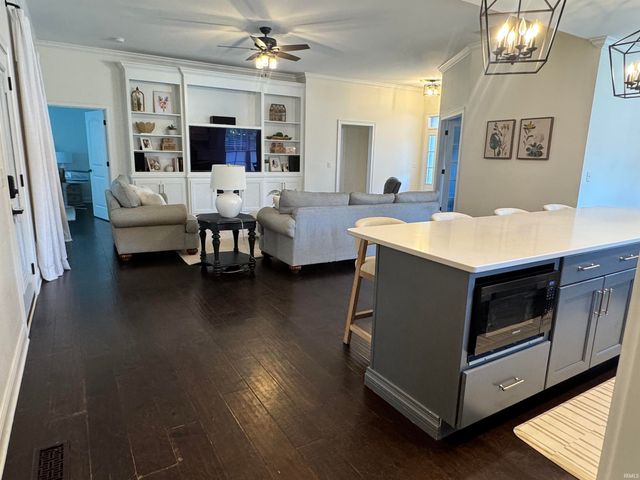 4244 Meadowbrook Lane, Newburgh, IN 47630