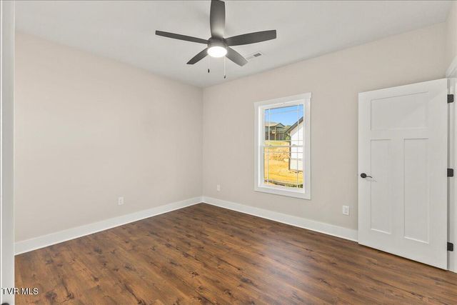 926 Daybreak Crest, Jonesborough, TN 37659