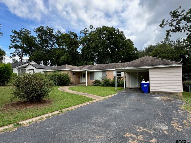 1006 E Easy Avenue, Crockett, TX 75835