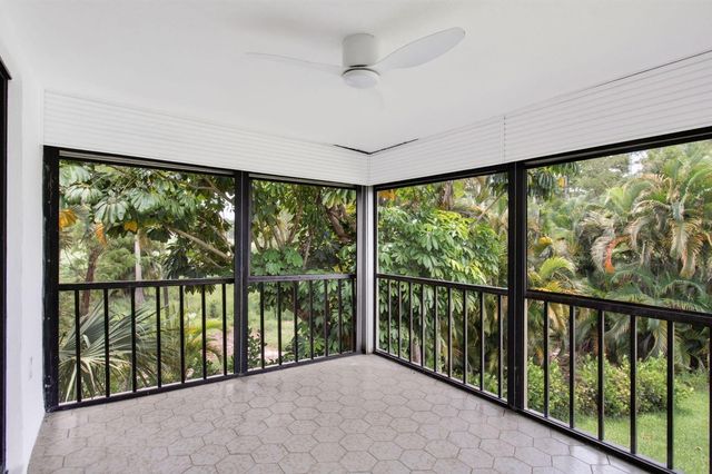 8460 Casa Del Lago, Boca Raton, FL 33433