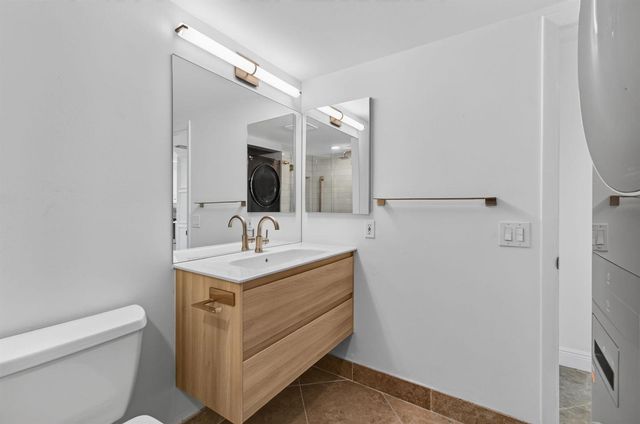 8460 Casa Del Lago, Boca Raton, FL 33433