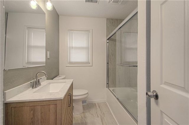 8511 E 110th Terrace, Kansas City, MO 64134