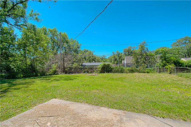 8511 E 110th Terrace, Kansas City, MO 64134