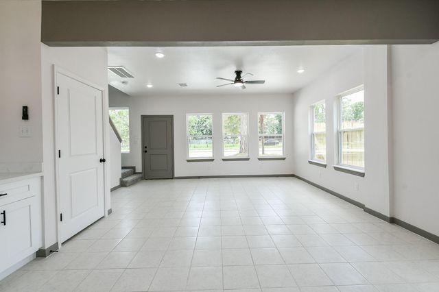 8306 E Tidwell Road, Houston, TX 77028