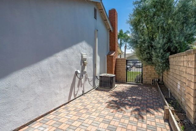 23531 Via Barra, Valencia, CA 91355