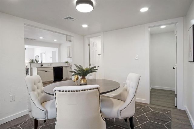 708 E Vilas Avenue, Guthrie, OK 73044